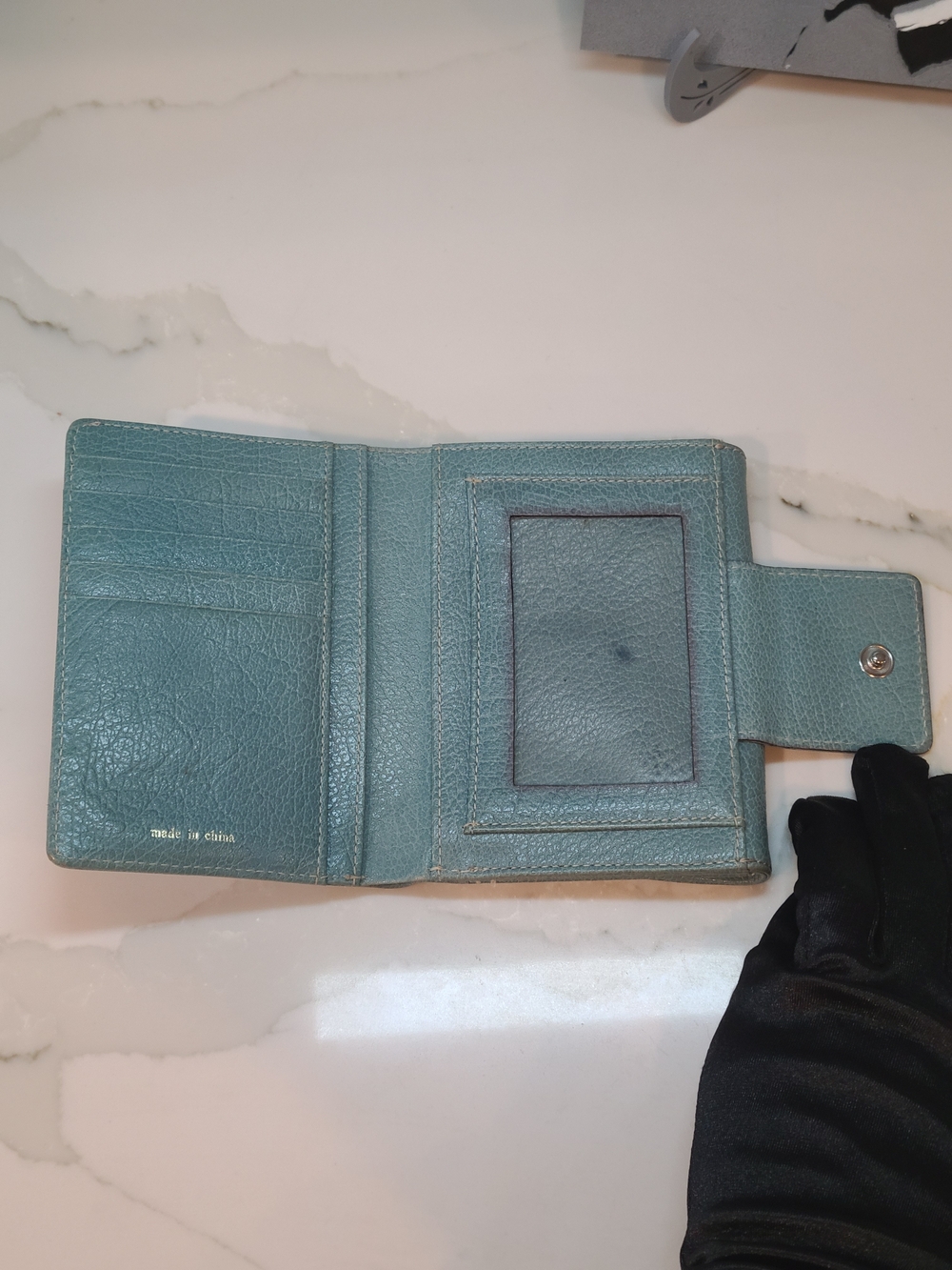 kate spade K8 Vintage pebble leather small bifold wallet in light blue - Picture 10 of 14